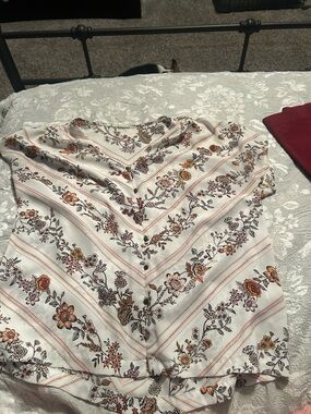 Floral Boho Short Sleeve Top - Ivory with Rust & Brown Flowers